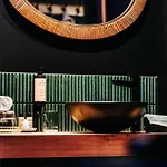 La Complice Des Rails - Le Passage Secret Jaktstuga Stavelot