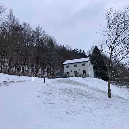 La Complice Des Rails - Le Passage Secret Lodge *