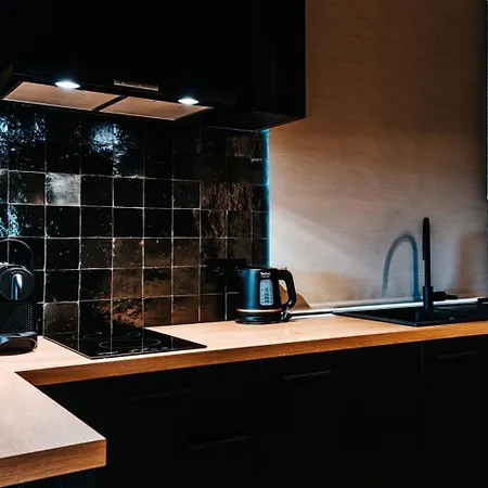 La Complice Des Rails - Le Passage Secret Lodge *