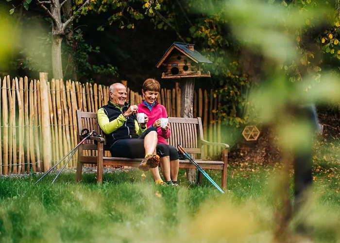 La Complice Des Rails - Le Passage Secret Lodge Stavelot